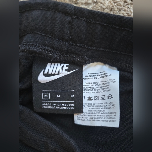 3/$20 Boy's Nike Shorts Medium - Picture 5 of 5
